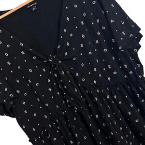Torrid Womens 2X Plus Vintage Cotton Tie Front Ditsy Print Flutter Sleeve Top